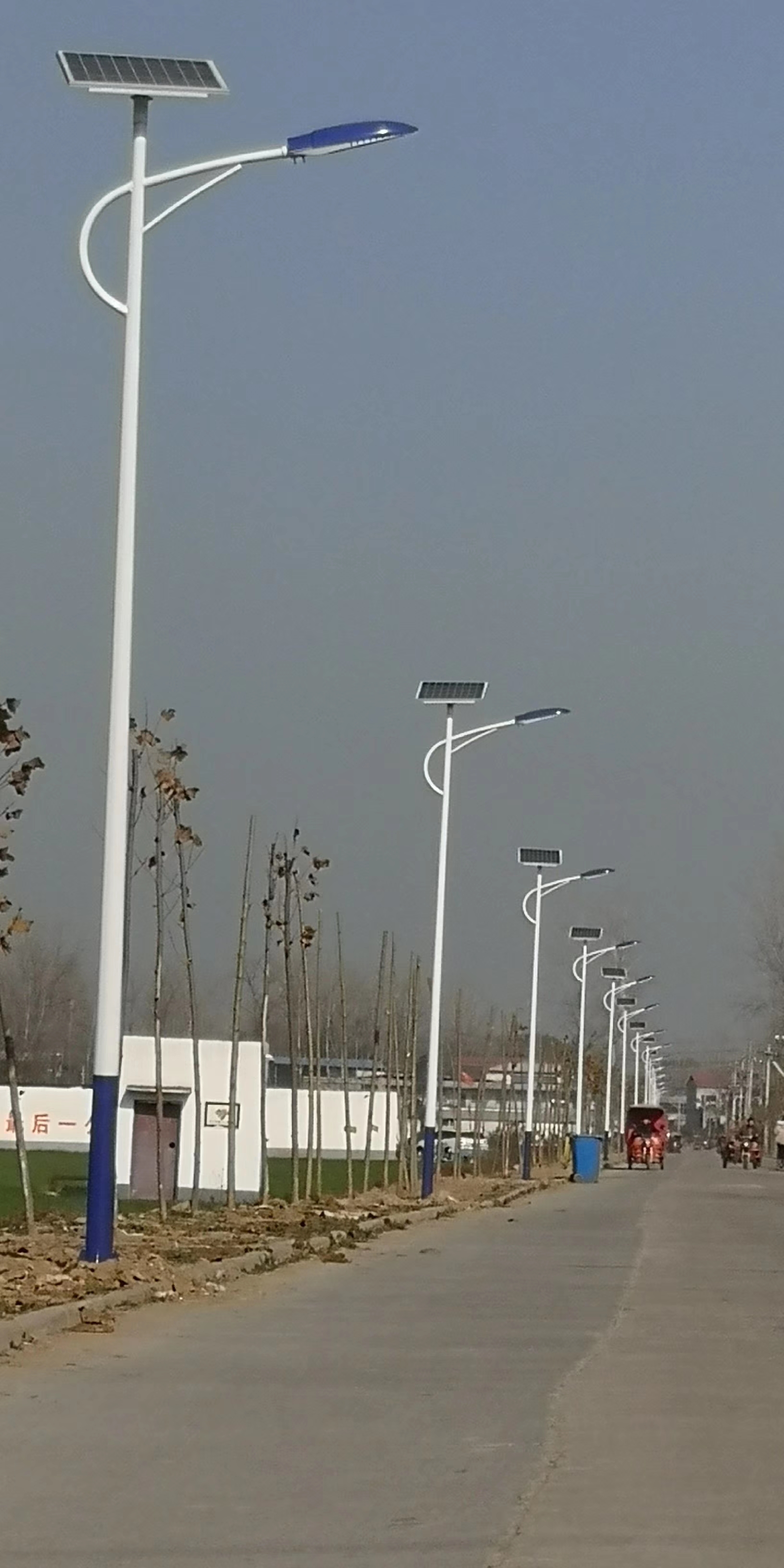 河南郑州6米海螺臂太阳能灯