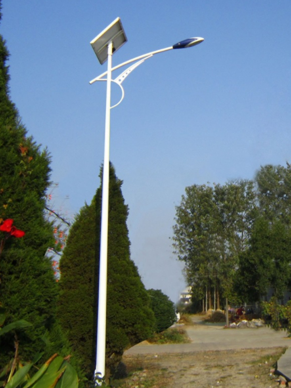 30w太阳能路灯